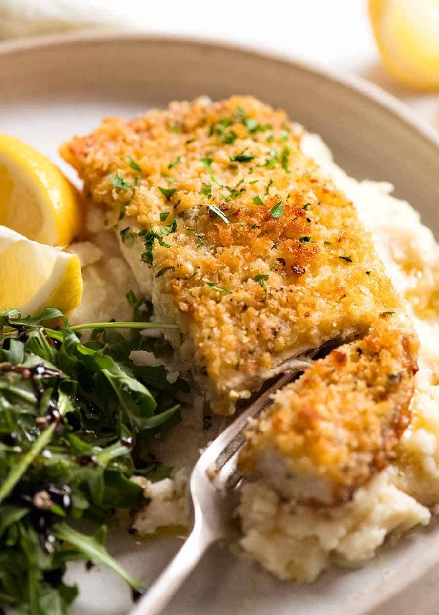 Effortless Garlic Parmesan Crumbed Fish for a Golden Crunch